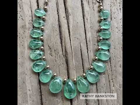 Load and play video in Gallery viewer, Emerald and Gold Necklace
