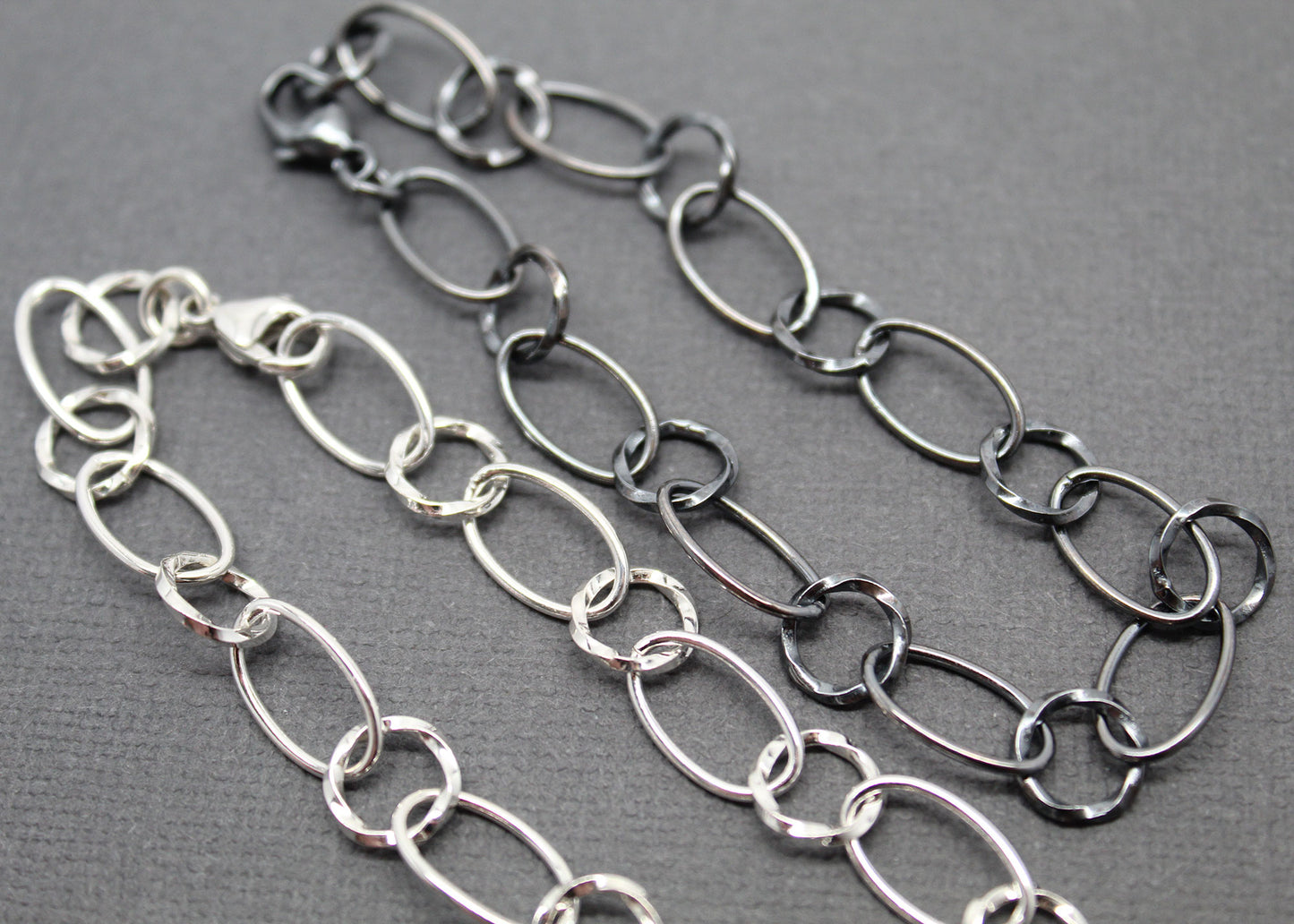 8mm Smooth Oval & Twist Round Chain Bracelet