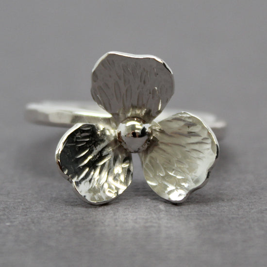 Sterling Silver Flower Ring Size 8.5 US