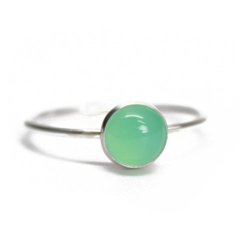 Dainty 6mm Round Green Chrysoprase Ring 925 Sterling Silver, Size 7 US