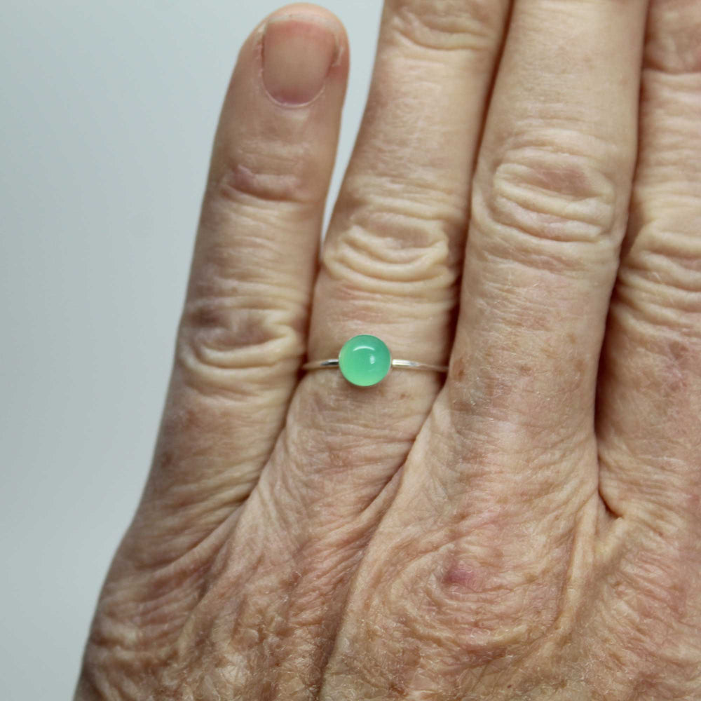 
                      
                        Dainty 6mm Round Green Chrysoprase Ring 925 Sterling Silver, Size 7 US
                      
                    