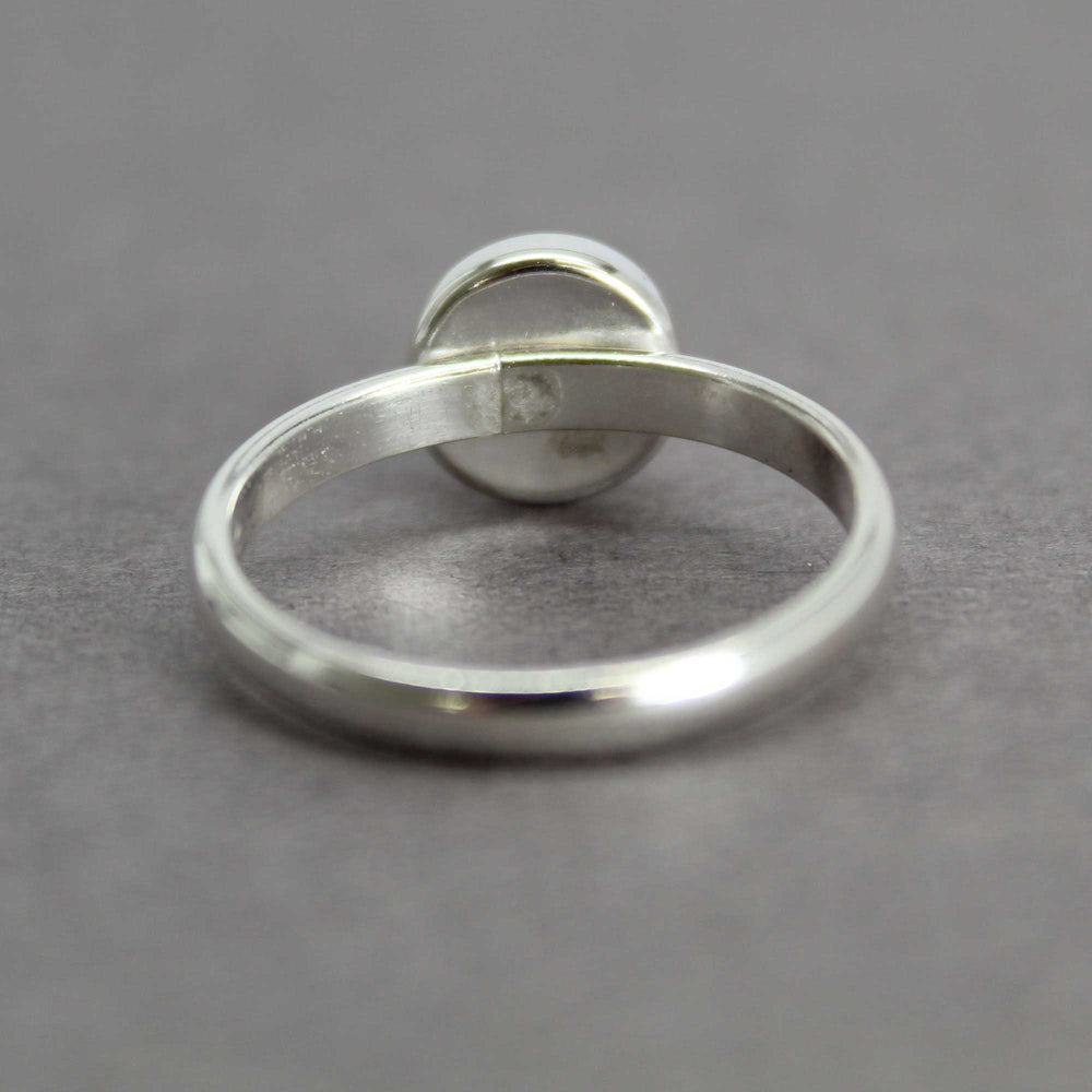 
                      
                        Red Carnelian Ring Bezel Set in 925 Sterling Silver, Size 7 US
                      
                    