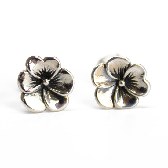 Load image into Gallery viewer, Little Flower Sterling Silver Stud Earrings
