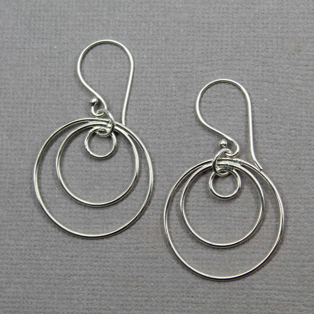 
                      
                        Concentric Circle Hoop Earrings

                      
                    