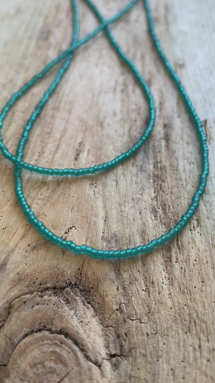 Load and play video in Gallery viewer, Teal bead necklace 

