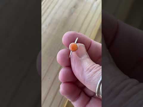 
                      
                        Load and play video in Gallery viewer, Dainty Spiny Oyster Shell Ring
                      
                    