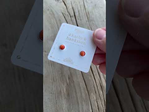 
                      
                        Load and play video in Gallery viewer, Spiny Oyster Stud Earrings
                      
                    