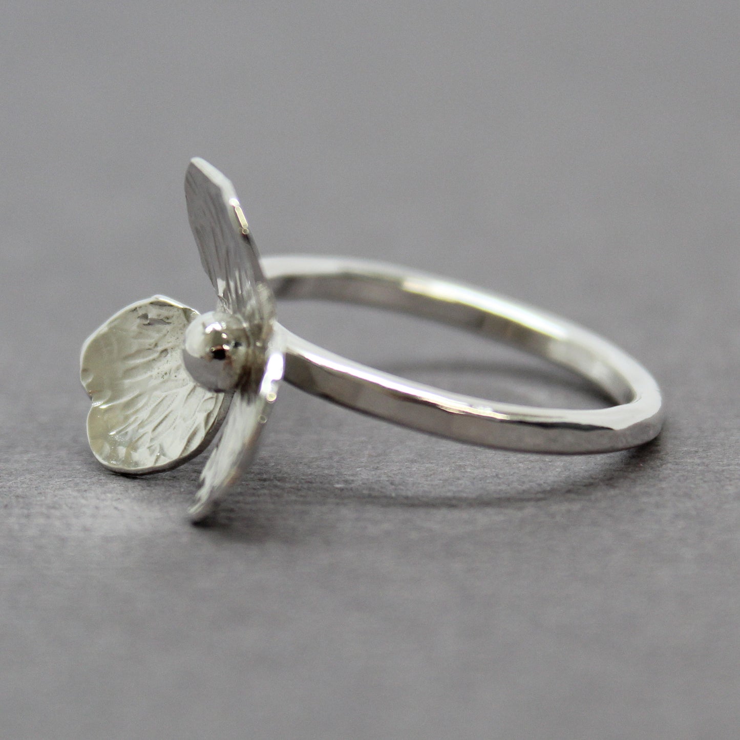 Sterling Silver Flower Ring Size 8.5 US