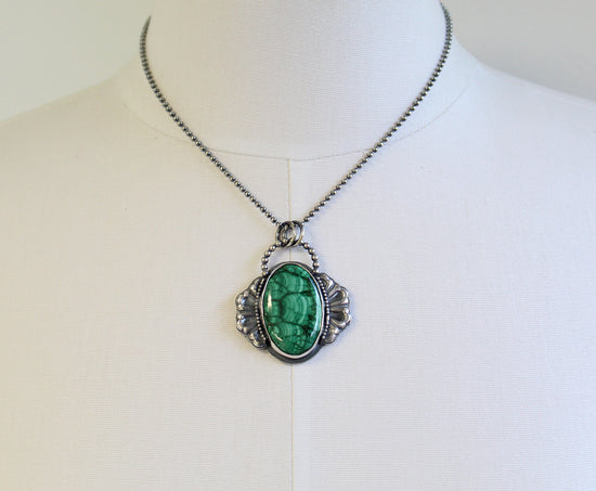 Load image into Gallery viewer, Green Malachite Pendant Necklace in Sterling Silver
