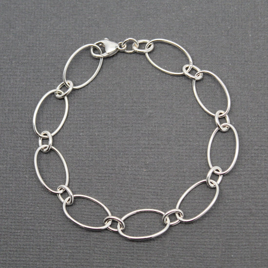 Load image into Gallery viewer, Oval Round Sterling Silver Chain Bracelet
