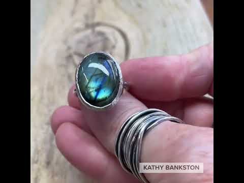 Load and play video in Gallery viewer, Labradorite Ring in Unique Stippled 925 Sterling Silver Setting, Size 8 US
