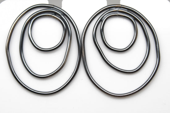 Load image into Gallery viewer, Handmade Large Sterling Silver Circle Stud Earrings Earrings 
