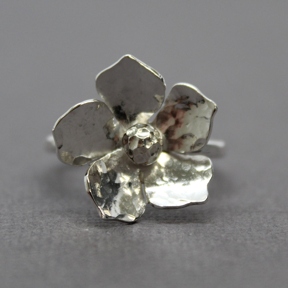 
                      
                        Sterling Silver Flower Ring Size 7.75 US
                      
                    